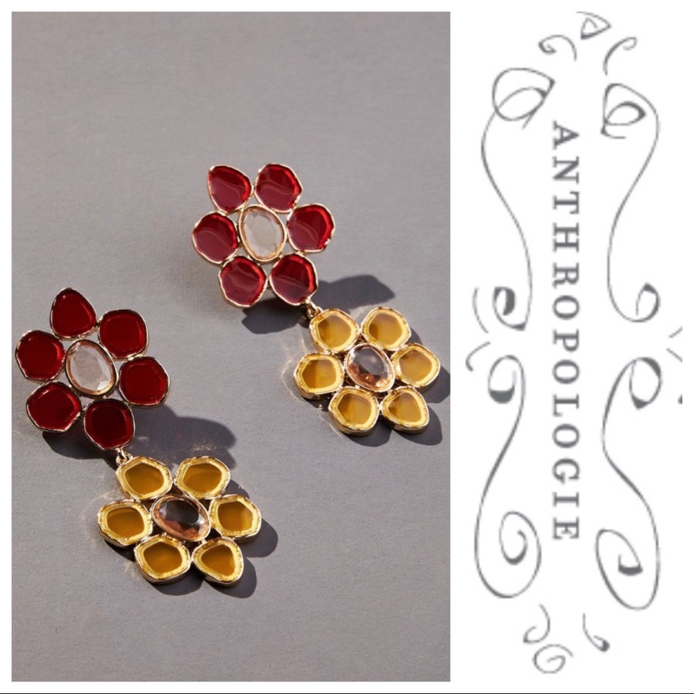 NWT Floral Contrast Drop Earrings